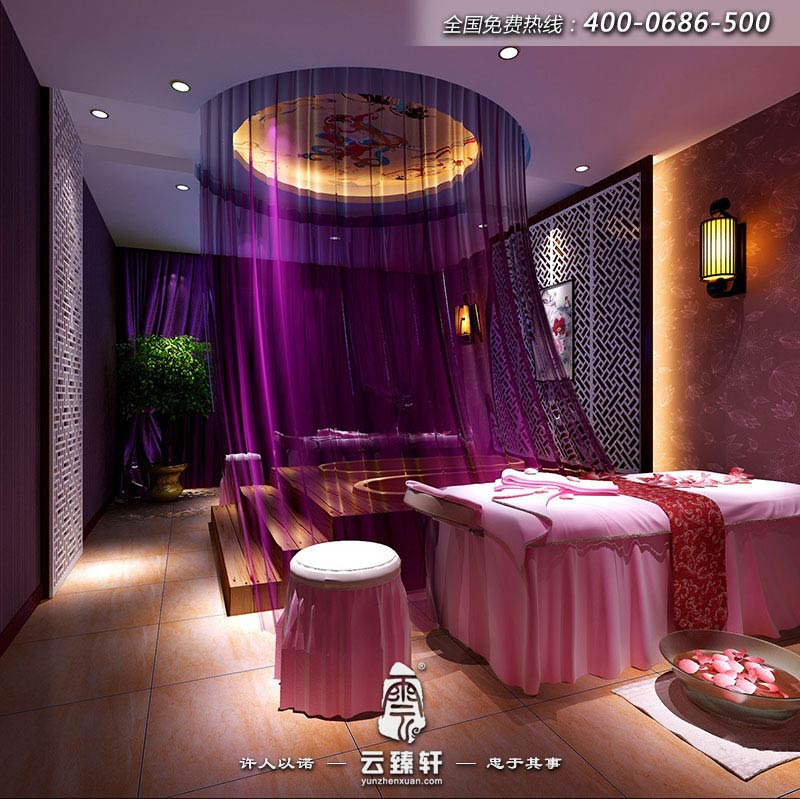 女士SPA專區(qū)的VIP包房設(shè)有獨(dú)立的木桶式沐浴區(qū)